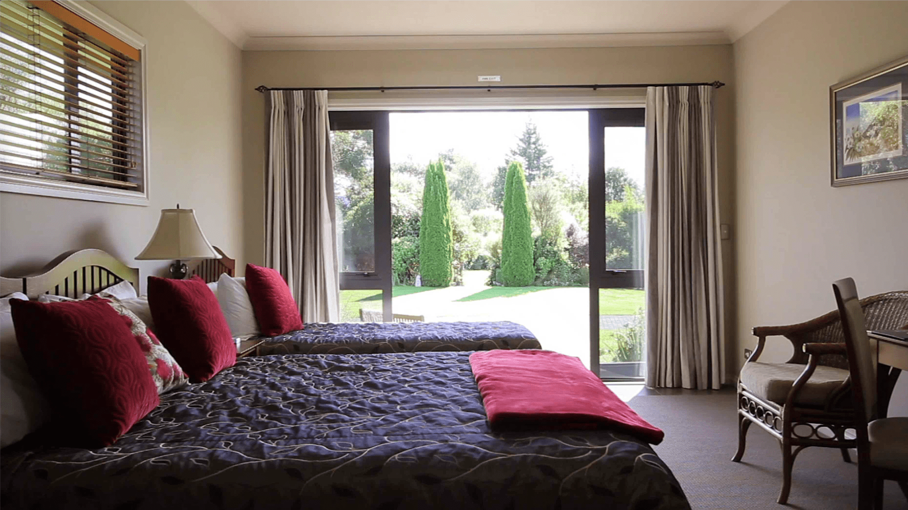 Spacious bedrooms with fully equipped ensuite at Tui Lodge Turangi