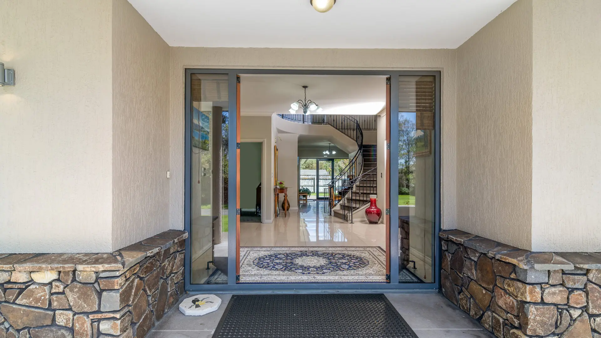 lodge-entrance